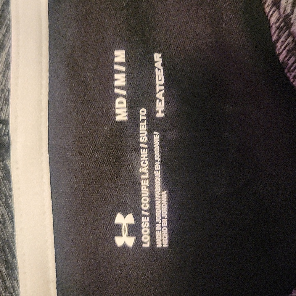 Medium Under Armour Heatgear long sleve - Picture 3 of 3